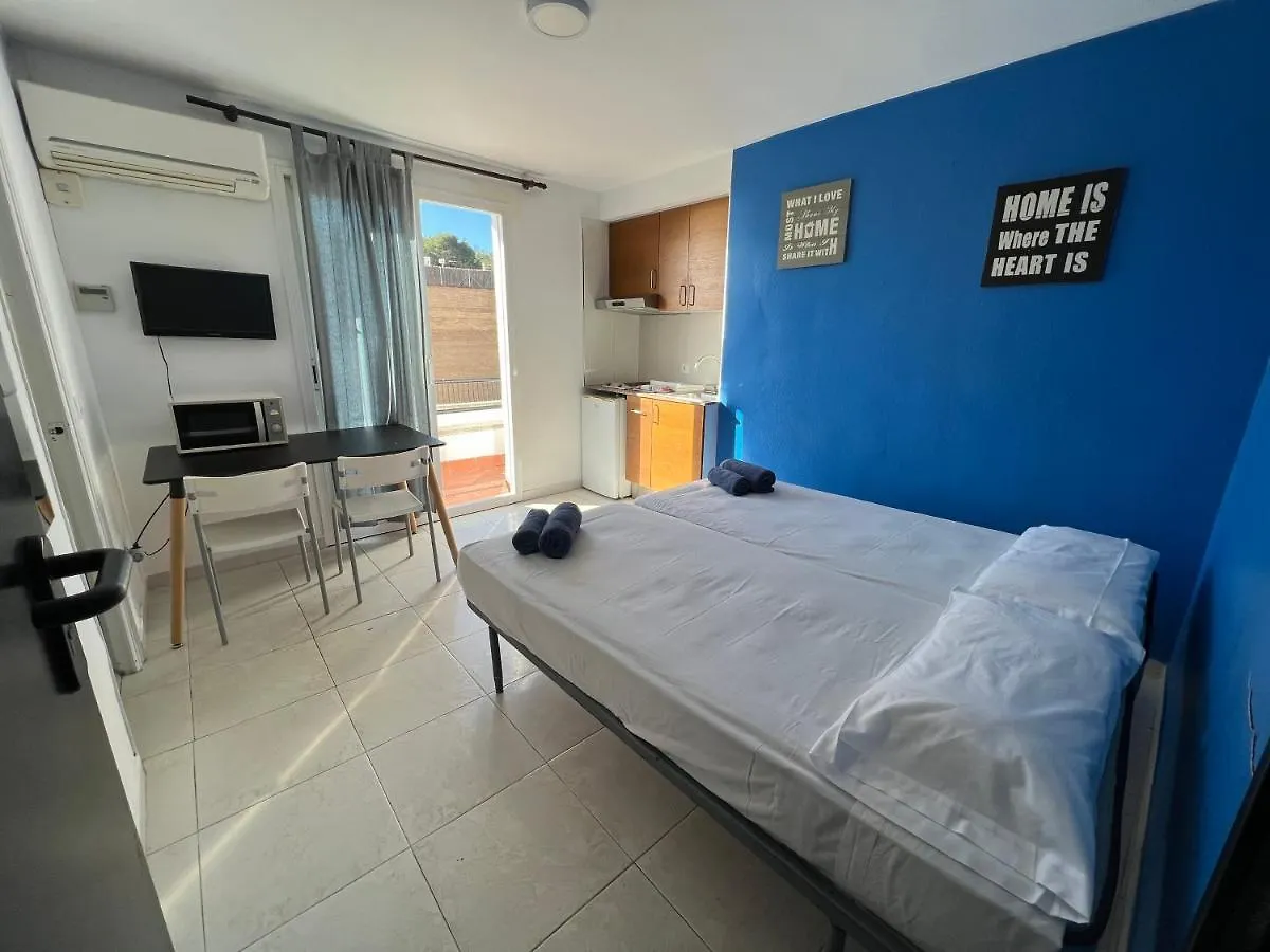 Apartaments Monjardi Lloret de Mar 0*,  Spain