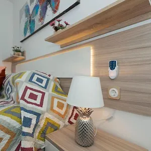 lovely-spacious-apartment-in-san-isidro-tenerife.tenerifehoteles.net/