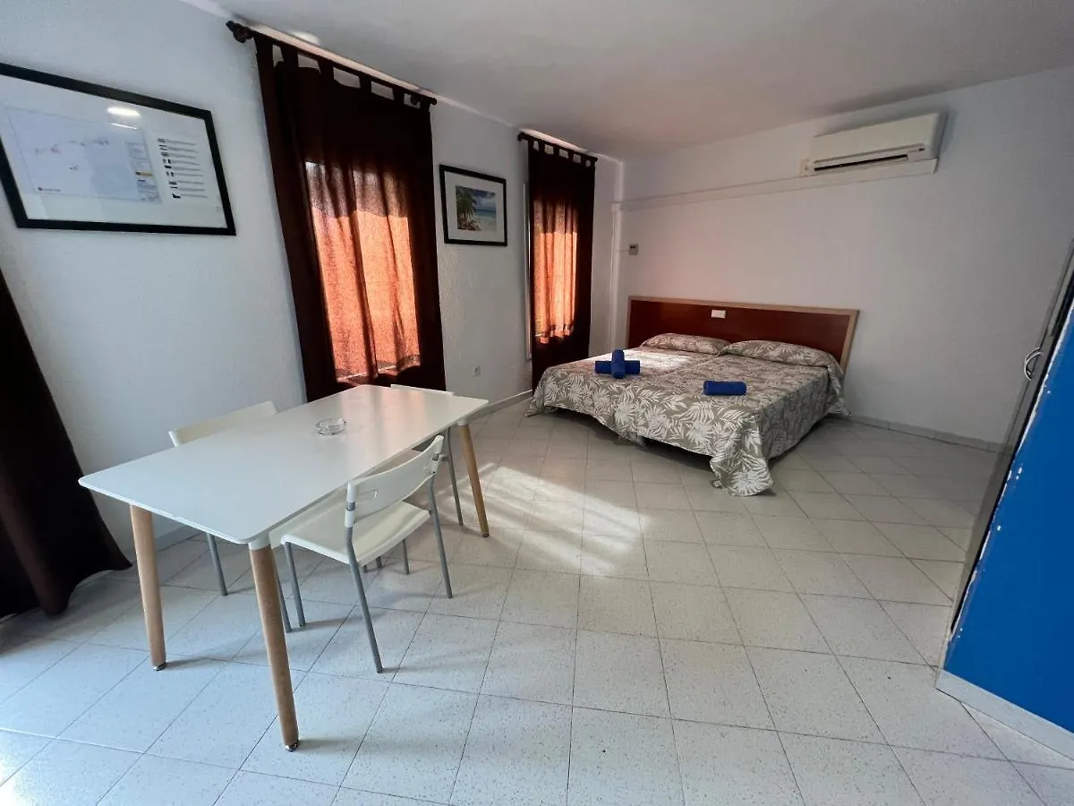 Apartaments Monjardi Lloret de Mar